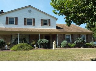 14 Braintree Cmn, Feasterville Trevose, PA 19053