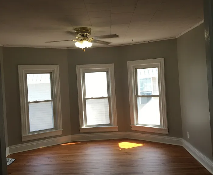 306 Flower Ave E — Photo 26