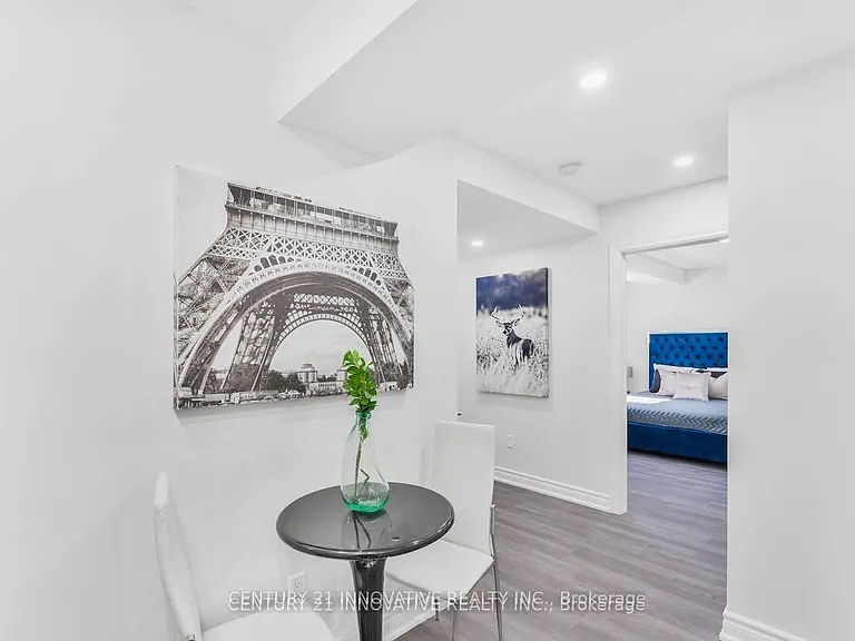 17 Chopin Ct — Photo 8
