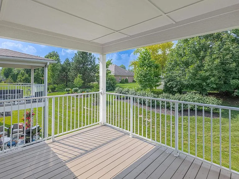 184 Old Pond Rd — Photo 22