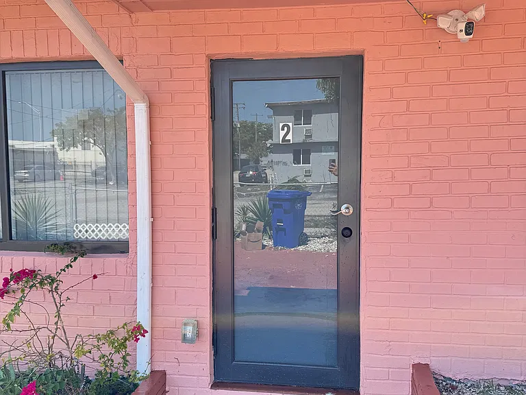 49 NW 30th Ave #2 — Photo 4