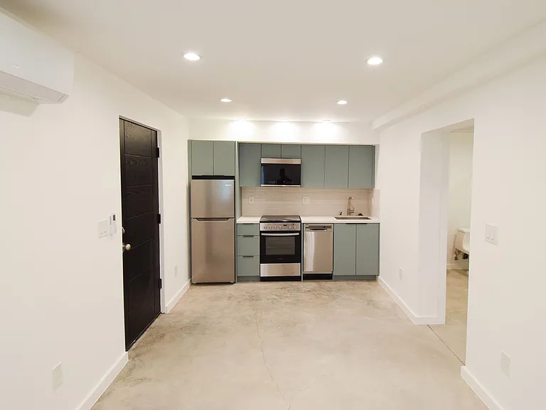 1837 Euclid St — Photo 10