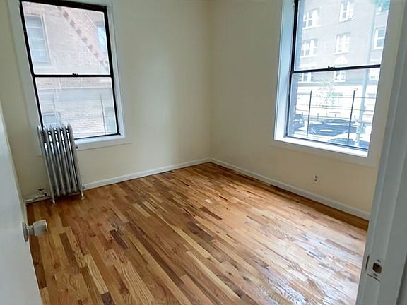 5th image of 170 New York Ave APT 6