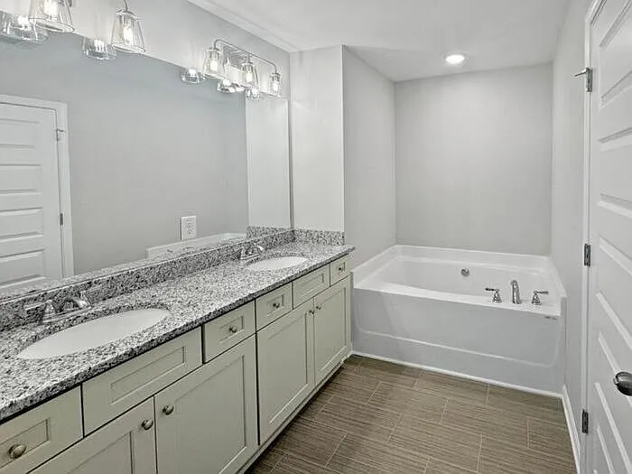 121 Liberty Bell Dr — Photo 9