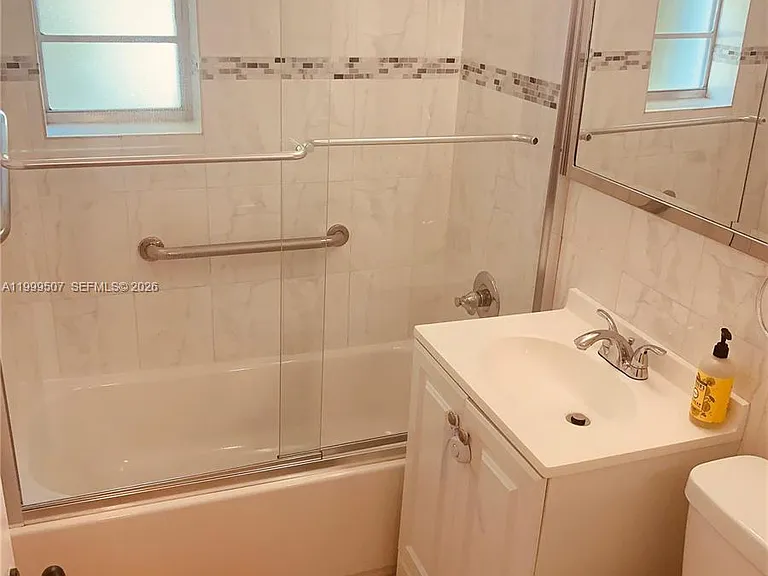 5605 SW 80th St #97-A — Photo 14