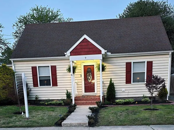 9 Oak St, Cambridge, MD 21613