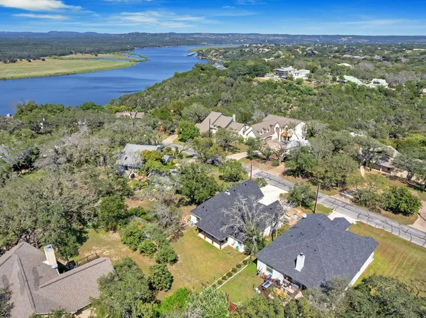 326 Coventry Rd, Spicewood, TX 78669