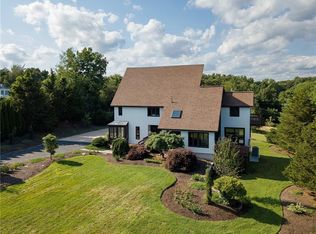 20 Heidi Rd, Lincoln, RI 02865