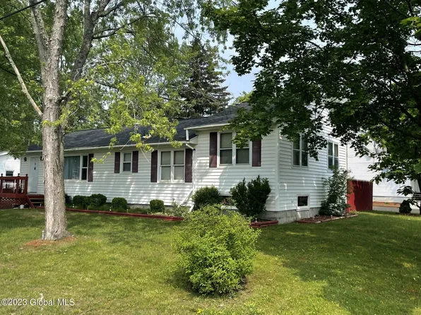 9 Cooper Avenue, Rensselaer, NY 12144