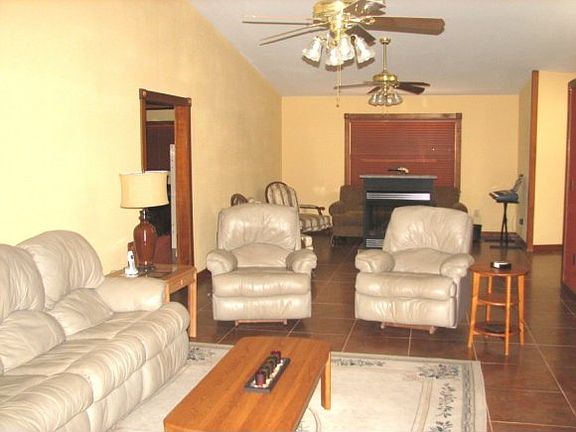 4th image of 4035 W Breckenridge Ct
