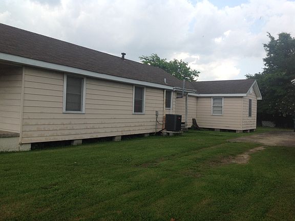 2nd image of 1105 Avenue A