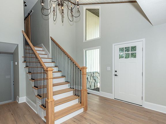 5th image of 203 Asbury Dr
