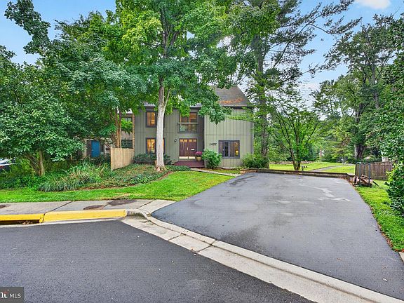 3rd image of 1427 Green Run Ln