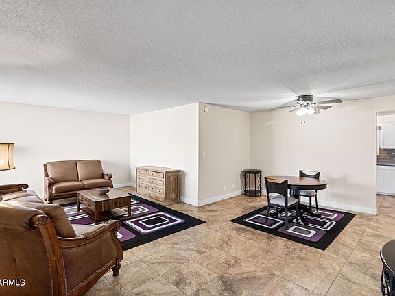 3rd image of 711 E LAUREL Drive #21