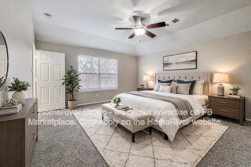4 bed, 2.5 bath, 2264 sqft, $2,145 — Photo 4