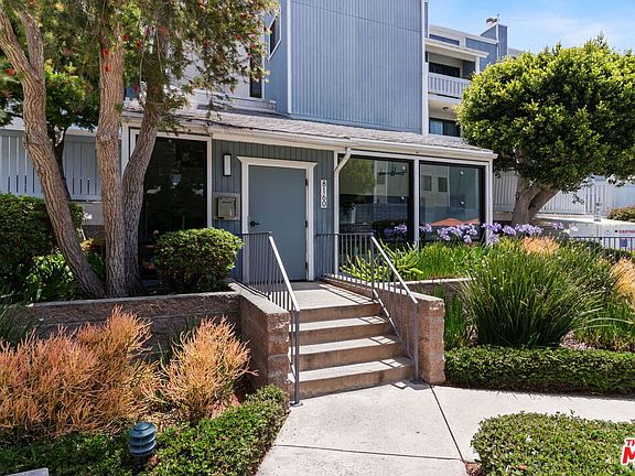 2nd image of 8160 Manitoba St APT 113