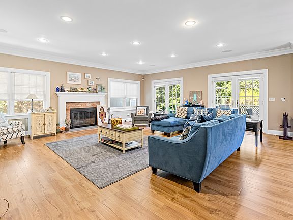 5th image of 61 Wooleys Dr