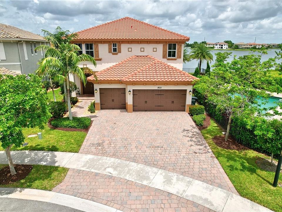 1st image of 8631 S Lakeside Bend