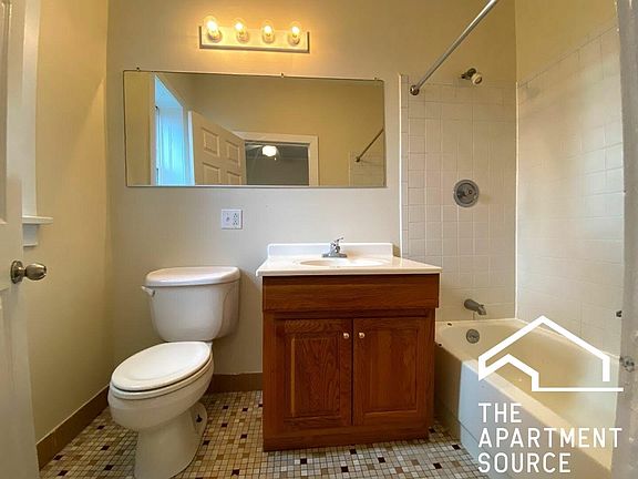 5th image of 5808 N Winthrop Ave #Qt30ty9jn