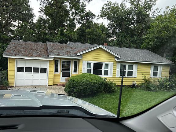 2nd image of 1217 Carraway St