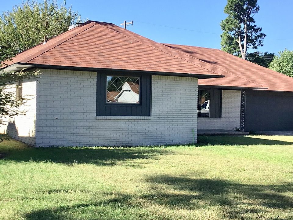 1st image of 2608 NW 111th St