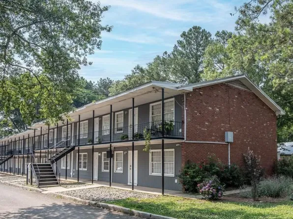 125 Honeysuckle Ln, Athens, GA 30606