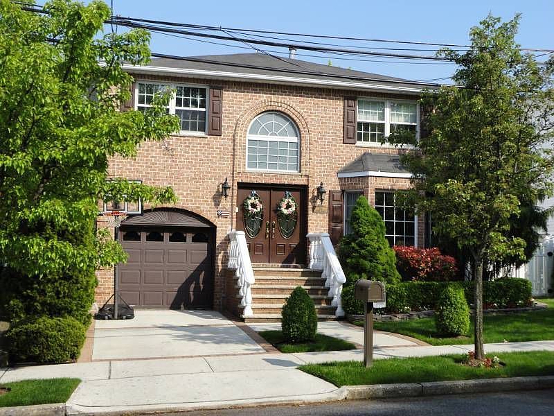 1st image of 38 Cotter Ave