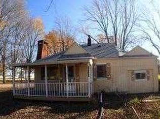 15567 Chamberlain Rd, Grafton, OH 44044