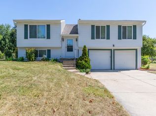 1017 Tindalaya Dr, Lansing, MI