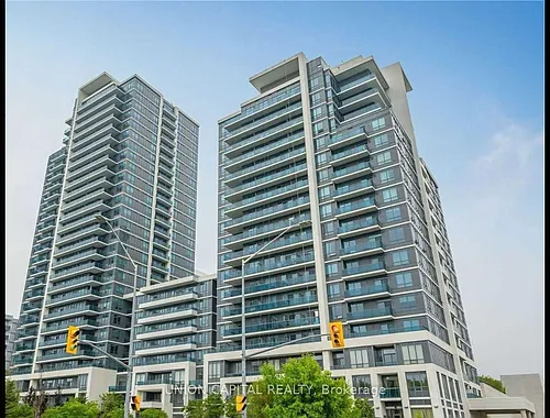 7167 Yonge St Photo 1