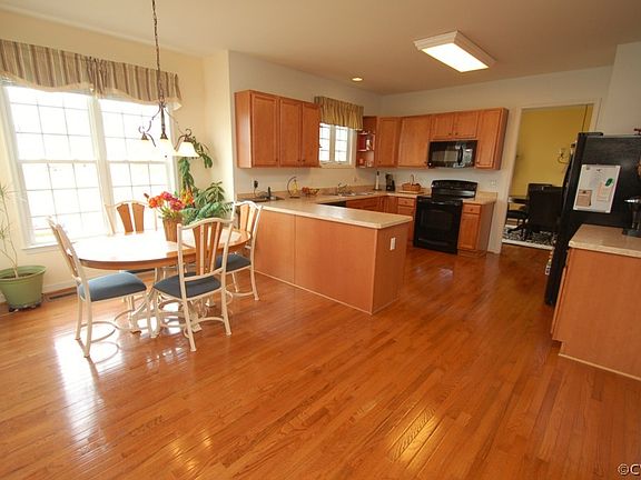 4th image of 3917 Houze Terrace Gln