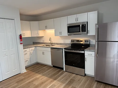 423 Franklin St #421 Photo 1