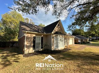 1062 Trappers Cv, Cordova, TN 38018