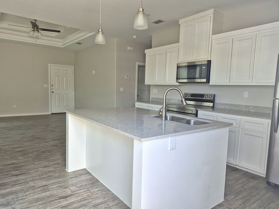 1st image of 1407 Petri Dr #1