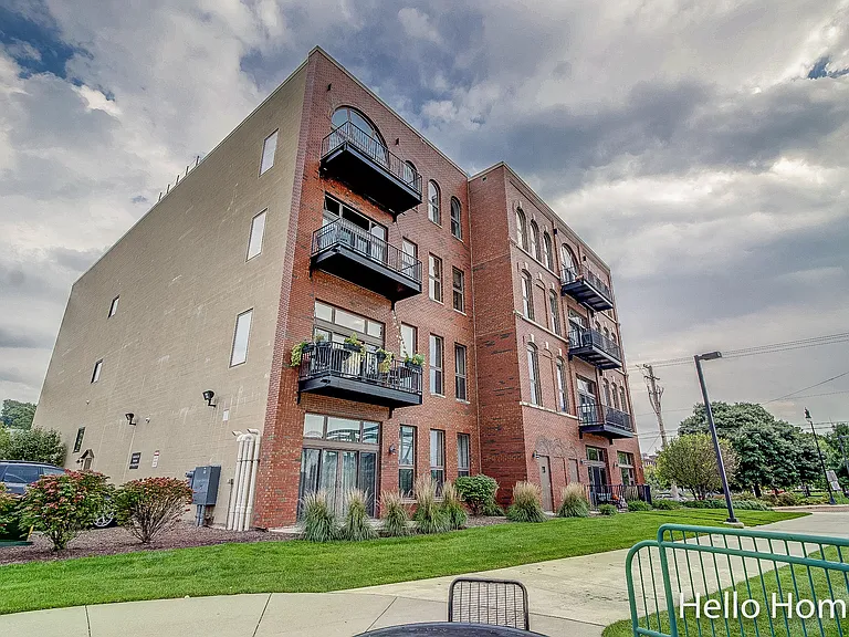 801 Monroe Ave NW #205 — Photo 55
