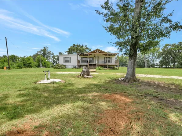 8691 River Oaks Dr, Midway, TX 75852
