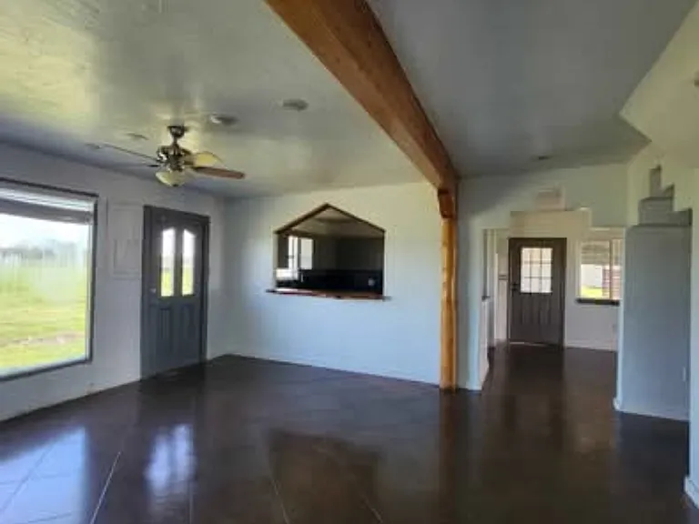 744 County Road 4711 — Photo 11