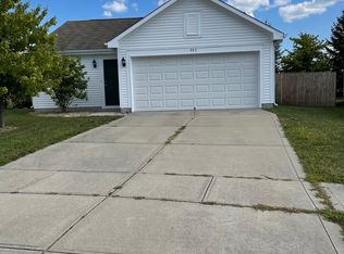 993 Curlew Ln, Greenwood, IN 46143