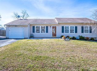 3 E Netherwood Cir, Edison, NJ 08820