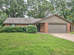 1610 Bluejay Ln, Muskogee, OK 74403