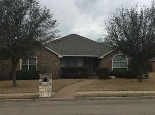 800 Springdale Cir, Lorena, TX 76655