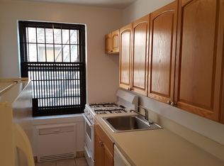 7303 Bell Blvd APT 5O, Oakland Gardens, NY 11364