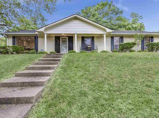 908 Sleepy Hollow Rd, Woodway, TX 76712