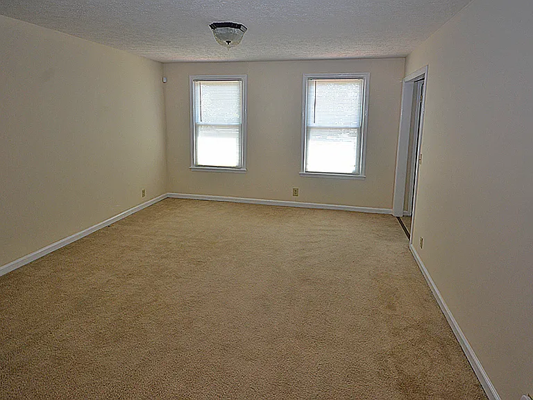 4544 Xavier Dr — Photo 5