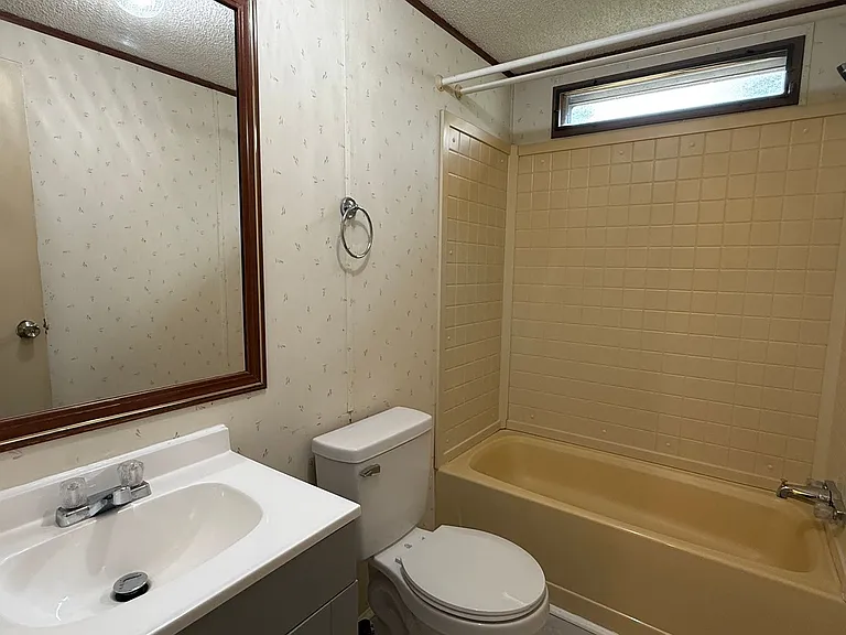 6409 Glenn Teague Rd #10 — Photo 9