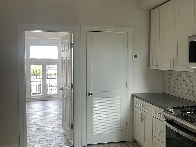 1824 W Girard Ave — Photo 13