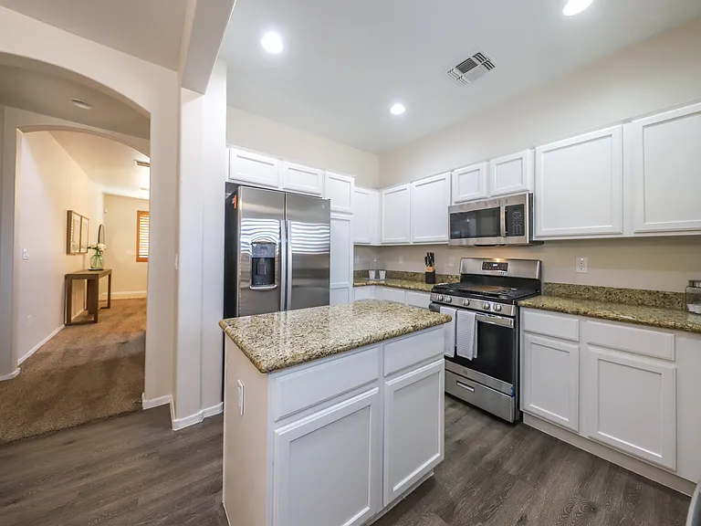 1680 W Homecoming Way — Photo 13