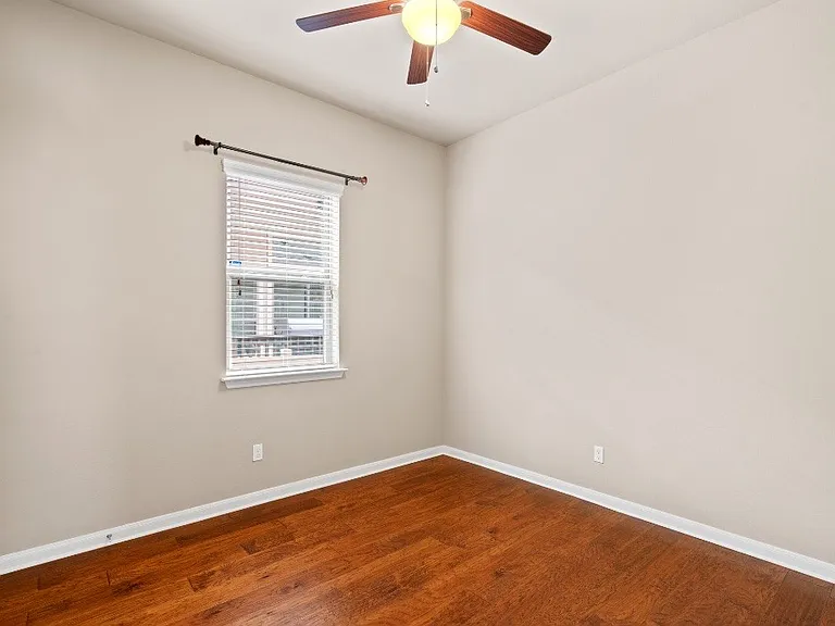 121 Greene — Photo 19