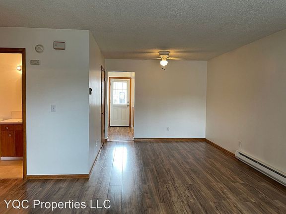 3rd image of 2415 E Mill Plain Blvd #4