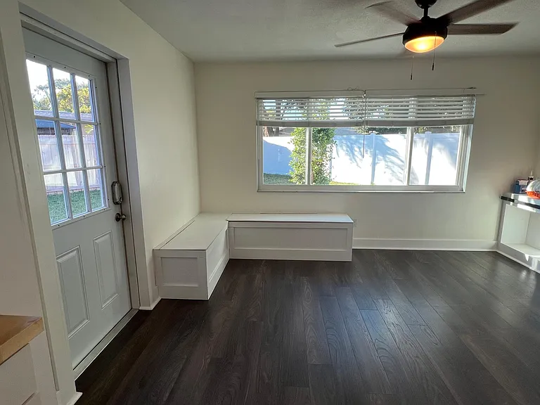 1542 Andover Dr — Photo 9